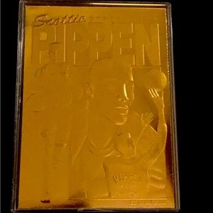 Gold 23 K Scottie Pippin Basketball card, Topps mint condition.